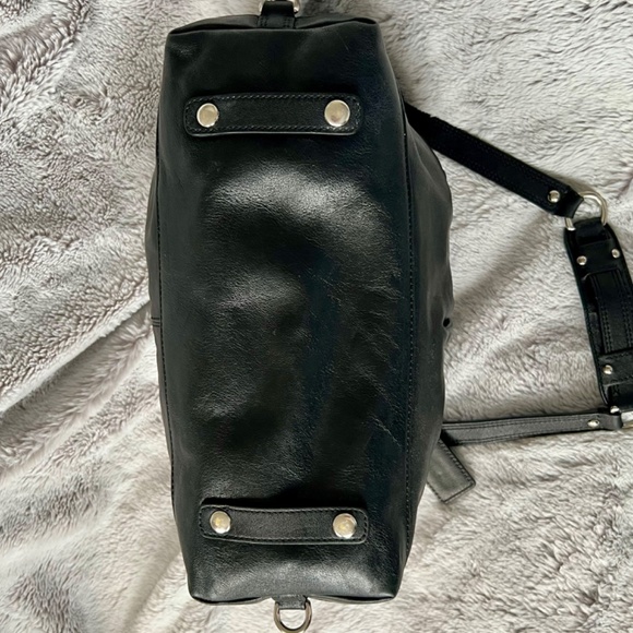 Coach leather shoulder bag with matching leather wallet - Picture 6 of 12